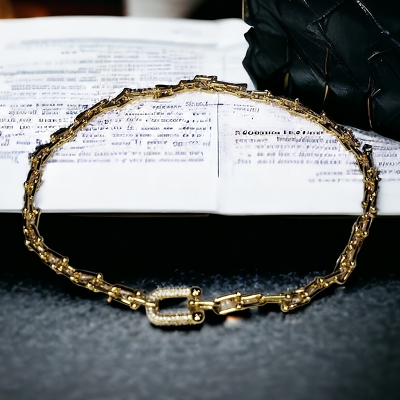 18k Gold over Sterling Hardware U Link Zircon Necklace - Picture 5 of 6